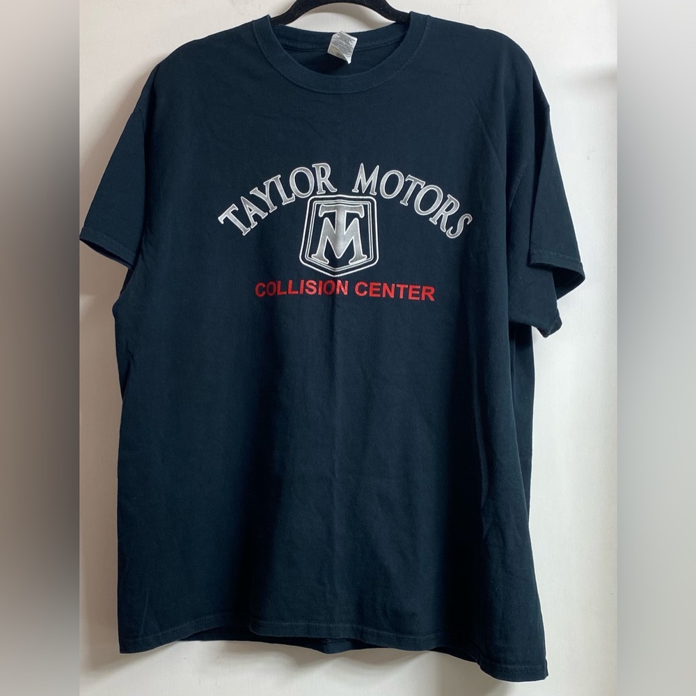 Taylor Motors collision Center black shirt size XL.